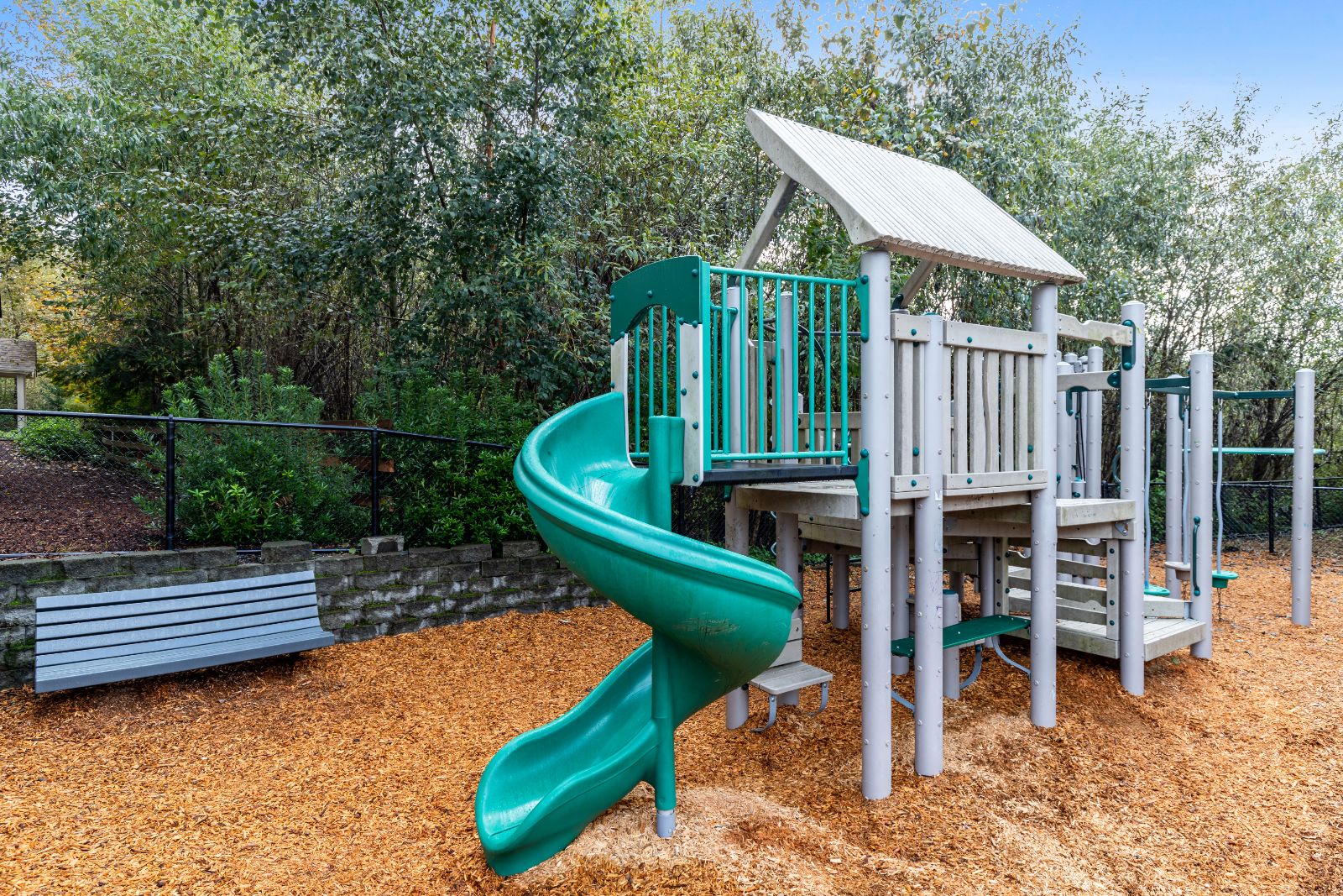 Willow Tree Grove Apartments in Bothell, WA